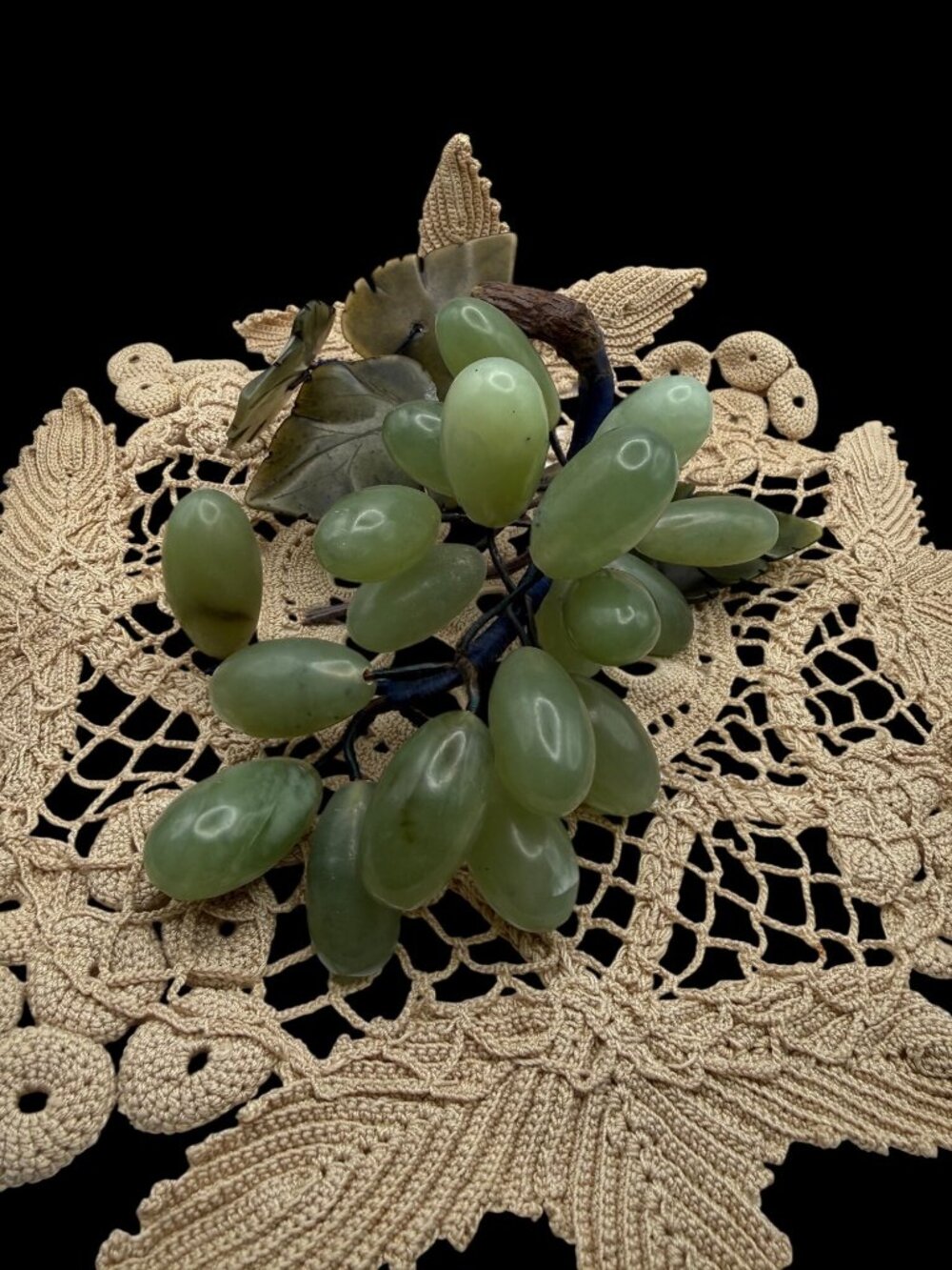Vintage MCM Green Jade Gemstone Grape Cluster Leaves Wood Stem Table Top Retro